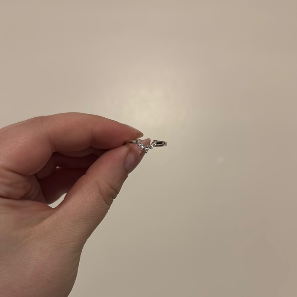 Elegant Silver Women's Ring